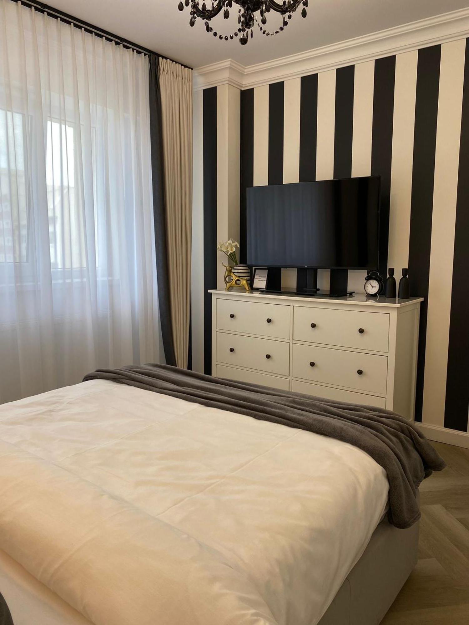 Studio Luxury Black & White Alba Iulia Exterior photo